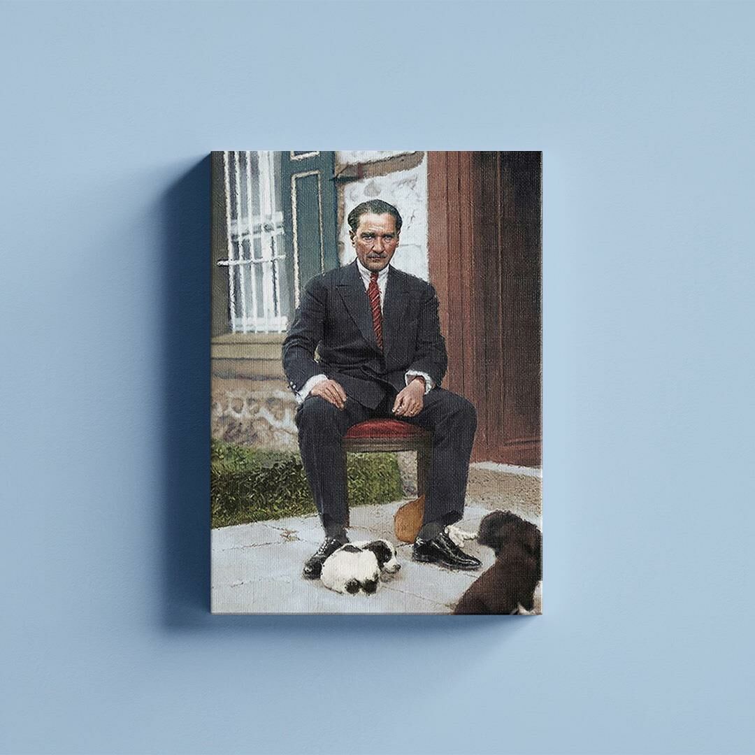 Gazi Mustafa Kemal Atatürk Yavru Köpeklerle Otururken 70 x 100
