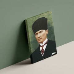 Atatürk Kalpaklı Takım Elbiseli Portre Kanvas