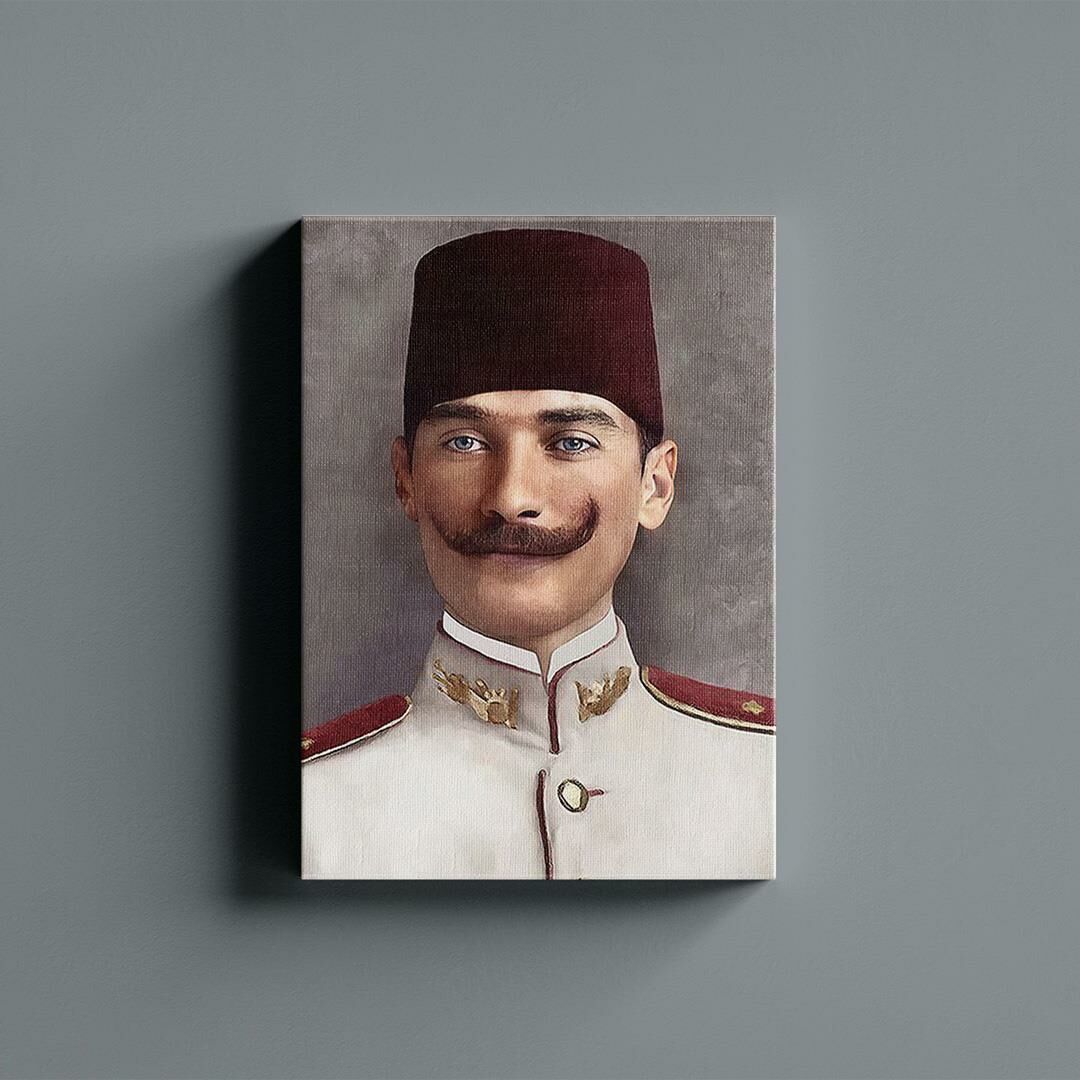 Mustafa Kemal Atatürk Kurmay Yüzbaşı Kanvas Tablo