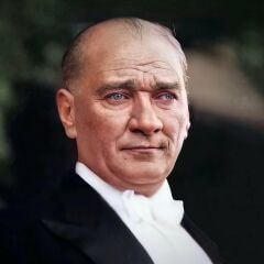 Mustafa Kemal Atatürk Fraklı Portresi Kanvas Tablo