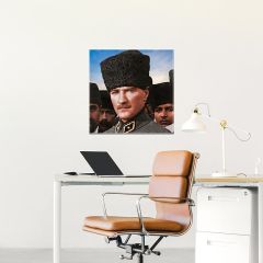 Mustafa Kemal Atatürk Kalpağı ve Üniformasıyla Portre Kanvas Tablo