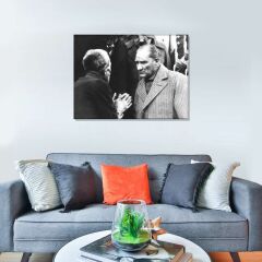 Atatürk Vatandaşı Dinlerken Kanvas Tablo